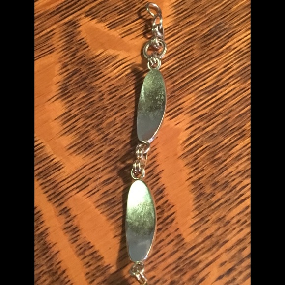 Vintage Link Bracelet w/Jade Green Color Stones - Picture 8 of 8